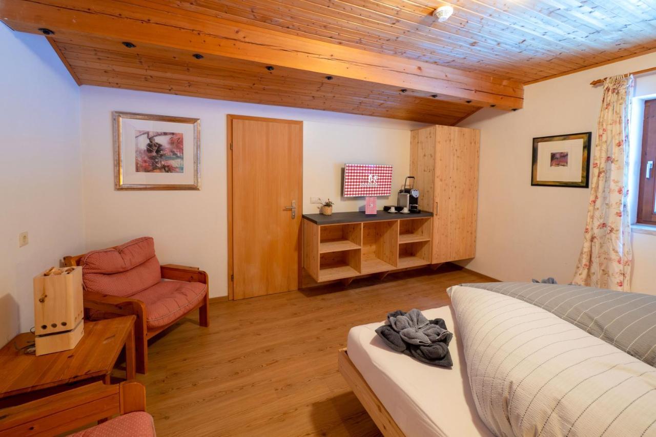 Baerenwirt Apartment Mittenwald Exterior photo