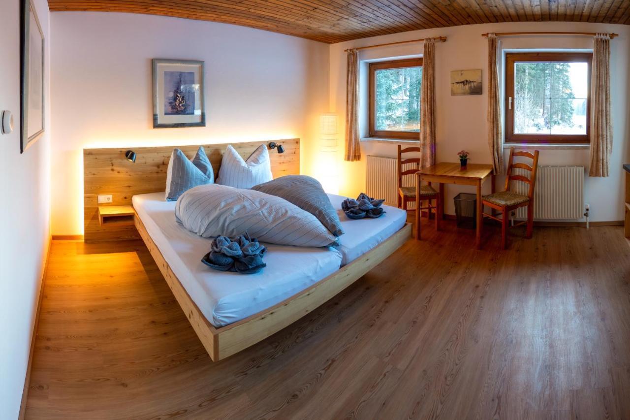 Baerenwirt Apartment Mittenwald Exterior photo