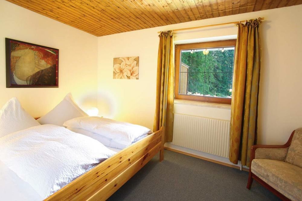 Baerenwirt Apartment Mittenwald Exterior photo